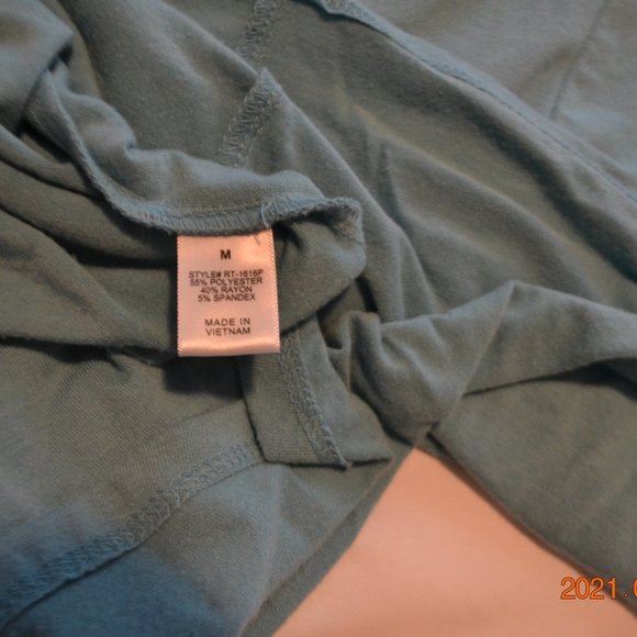 Zenana Top - Picture 6 of 6